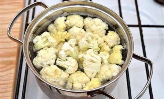 отварить цветную капусту
