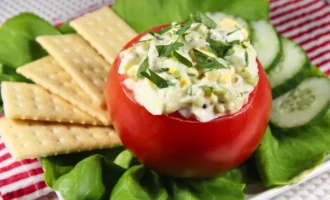 Яичный салат с горчицей