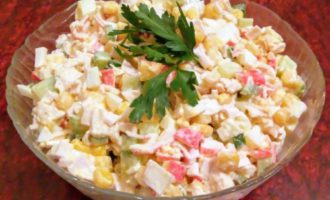 Салат Креветки с кукурузой