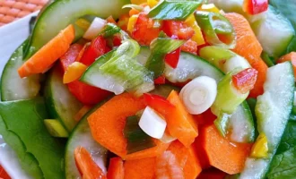 Салат из огурцов и моркови
