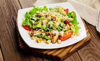 Классический Салат с курицей
