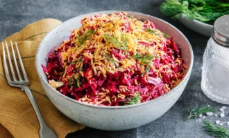 Салат со свеклой и сыром